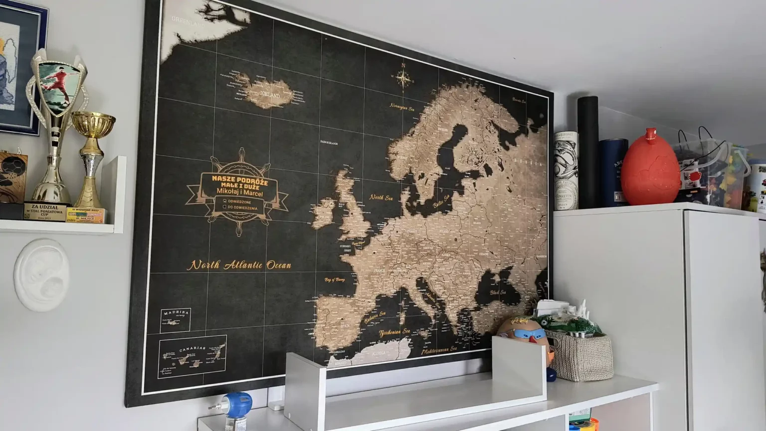 europe personalized push pin map