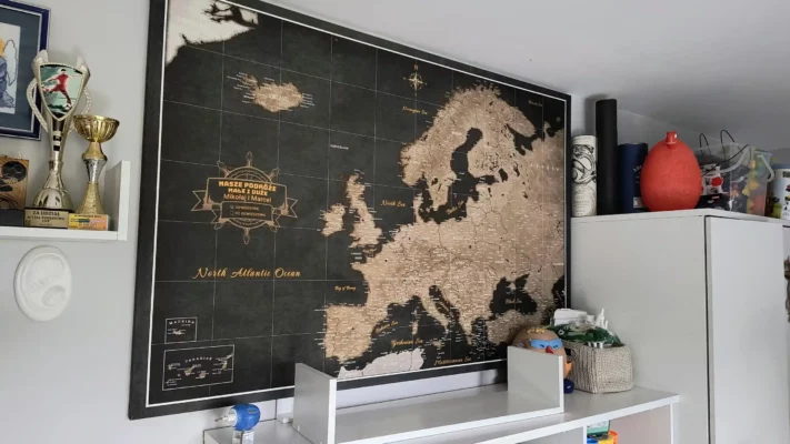 europe personalized push pin map