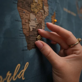 push pin mapa golden house pin